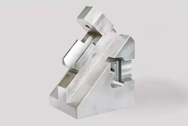 1文搞懂真正的五軸加工中心，到底說的5軸是哪幾個軸(圖4)